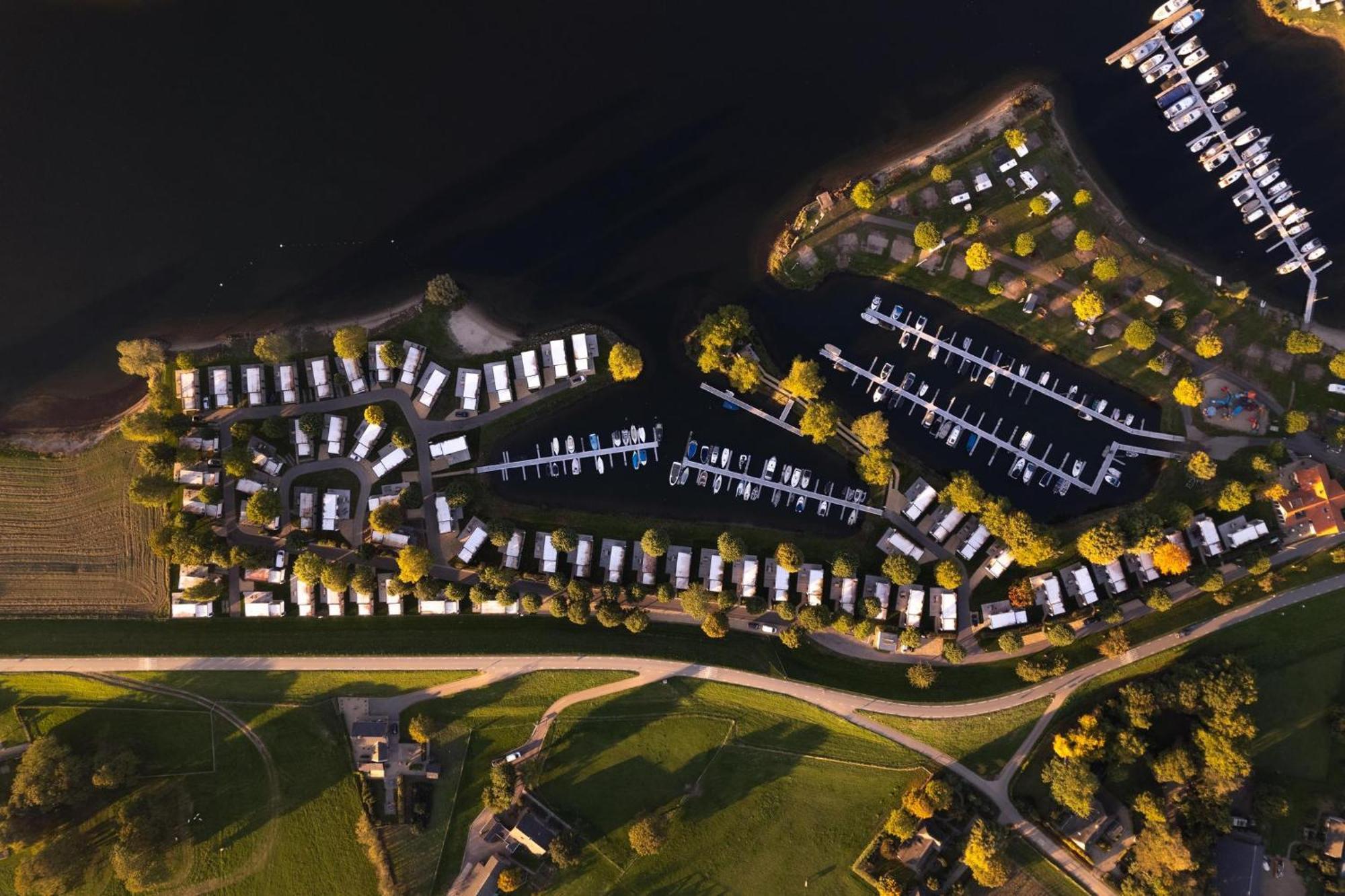 מלון Maurik Marinapark Bad Nederrijn מראה חיצוני תמונה