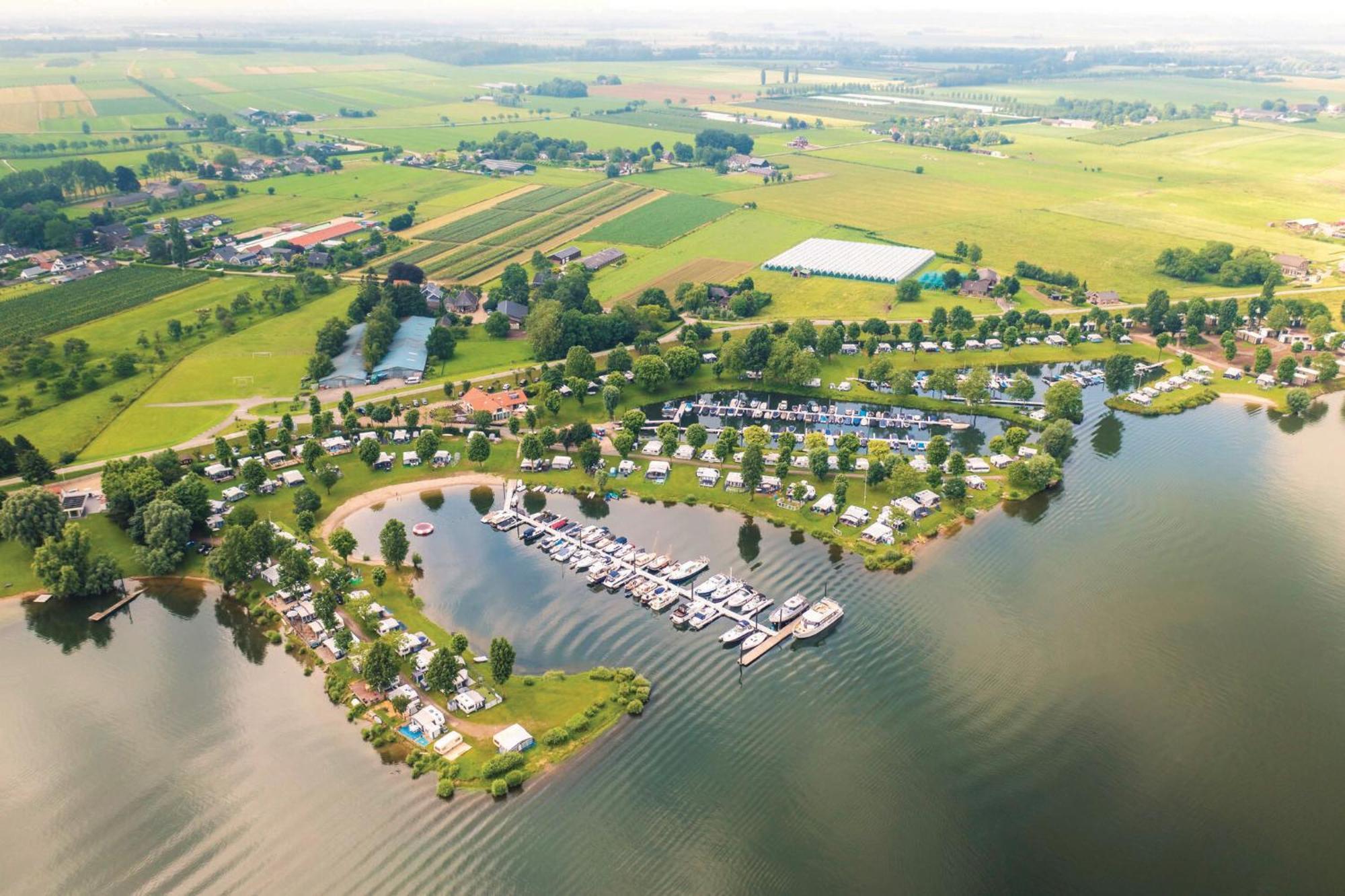 מלון Maurik Marinapark Bad Nederrijn מראה חיצוני תמונה